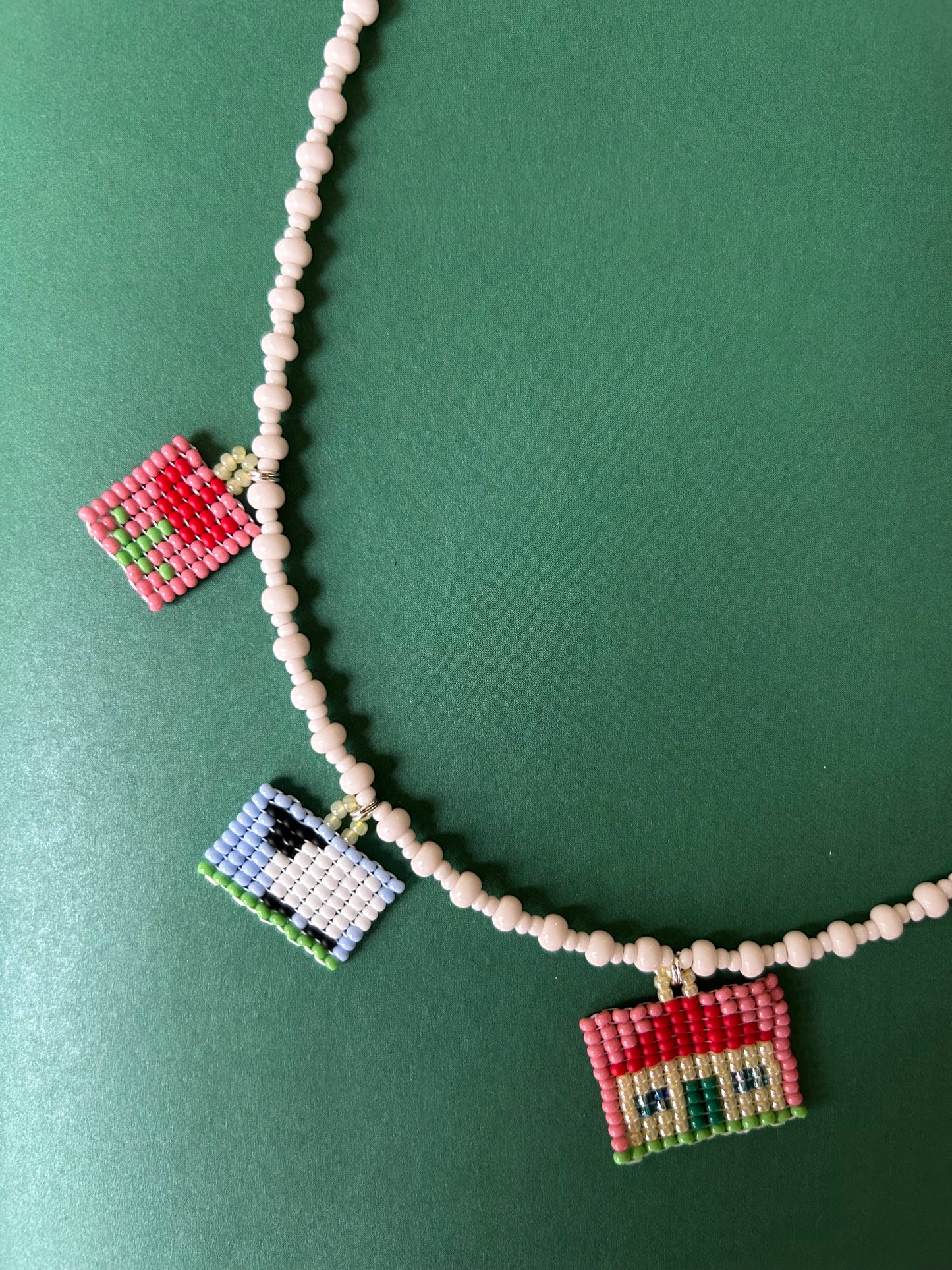 Necklace with a hause