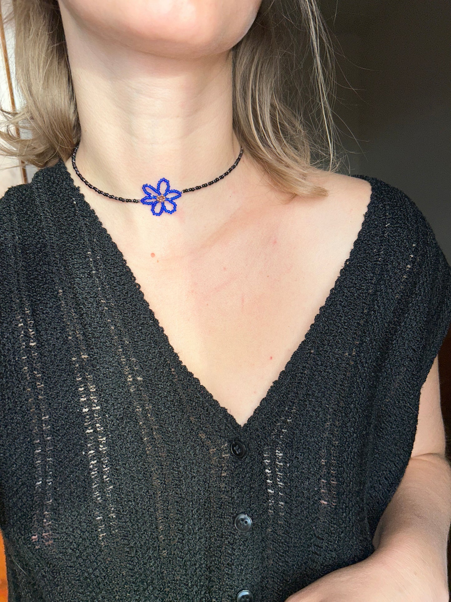 Night blooming choker