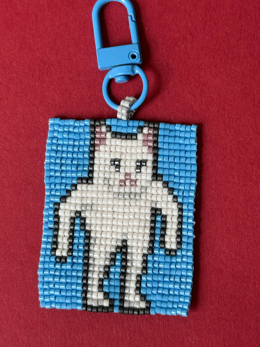 Cute White Cat Beaded Charm Keychain