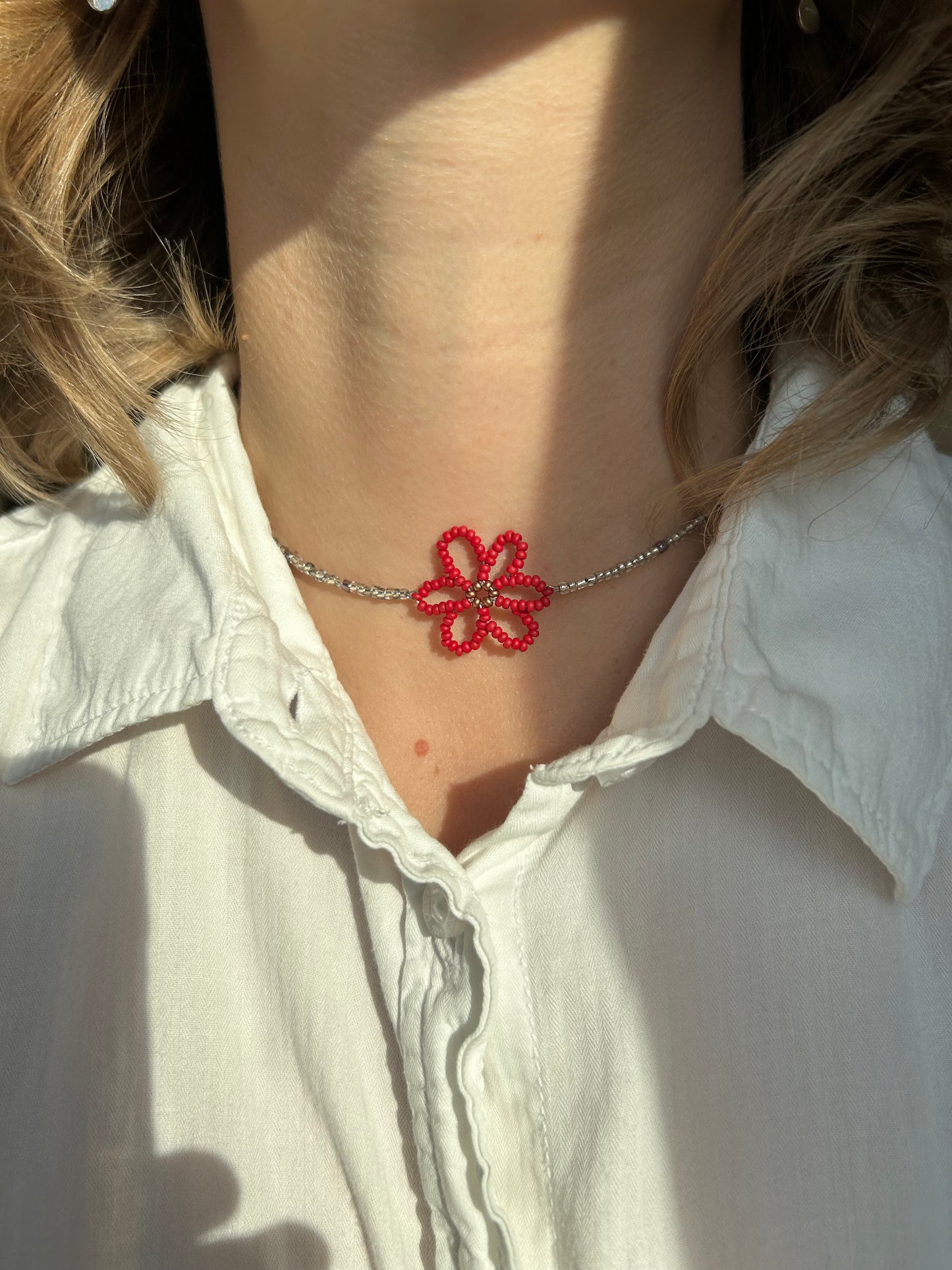 Red flower choker