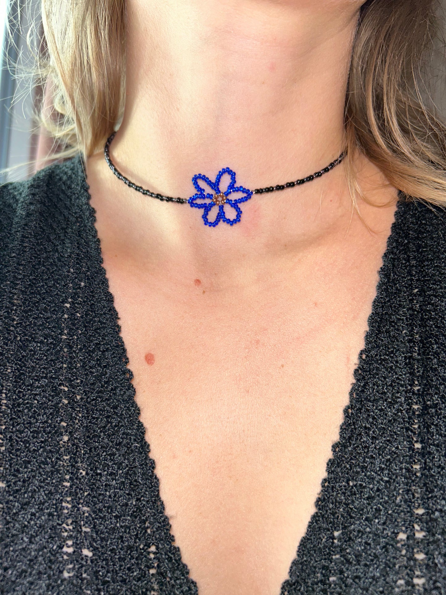 Night blooming choker